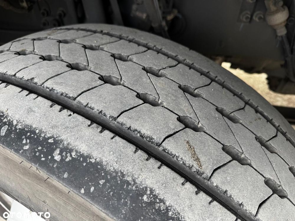 Renault T460 Sleeper Cab - 13