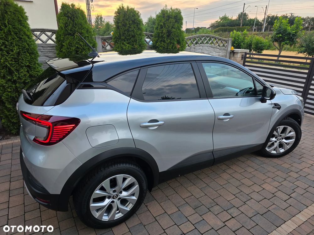 Renault Captur - 24