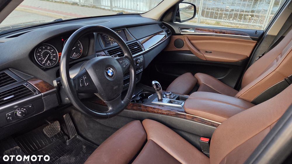 BMW X5 3.5i xDrive - 9