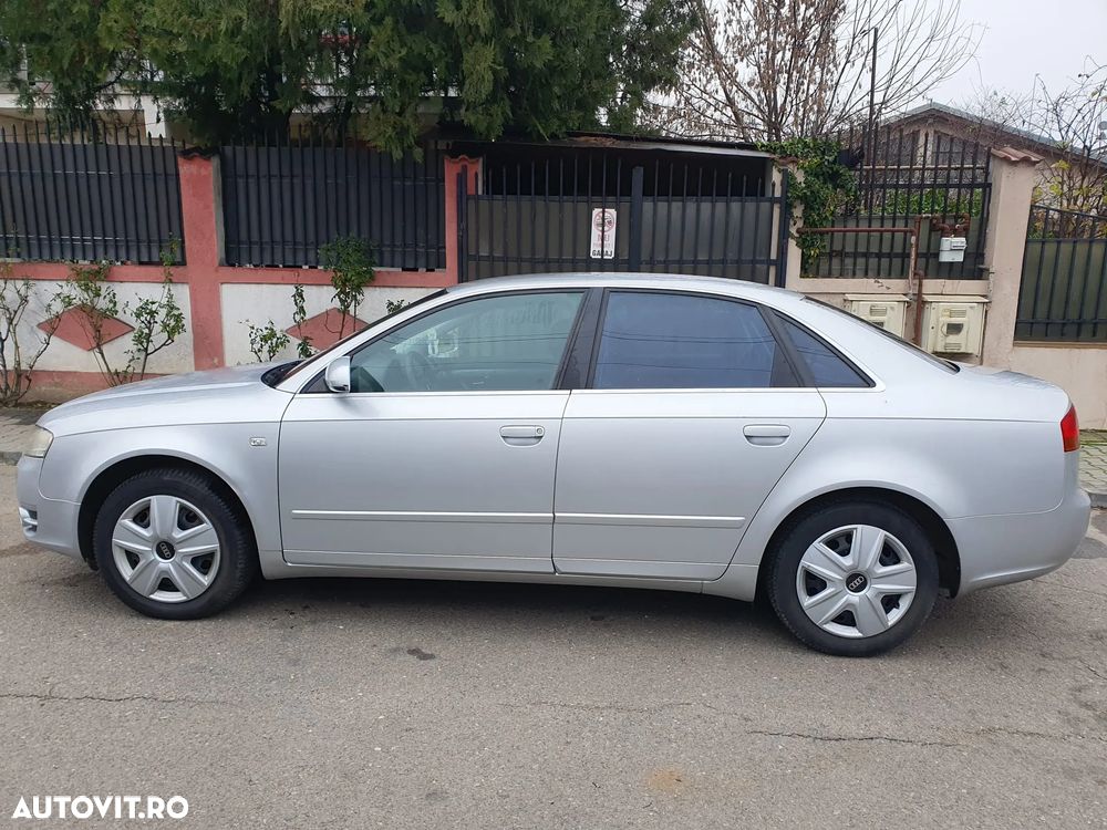 Audi A4 2.0 TDI 115g DPF Attraction - 1