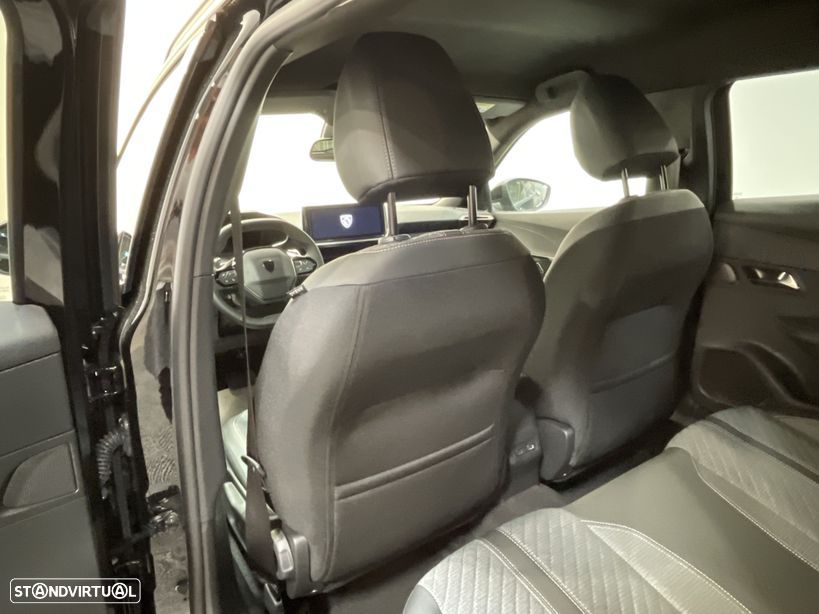 Peugeot 2008 1.2 PureTech Allure Pack - 8