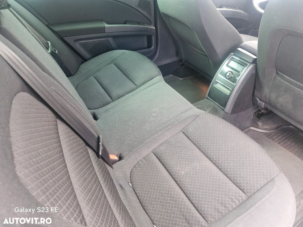 Skoda Superb 2.0 TDI Elegance DSG - 17