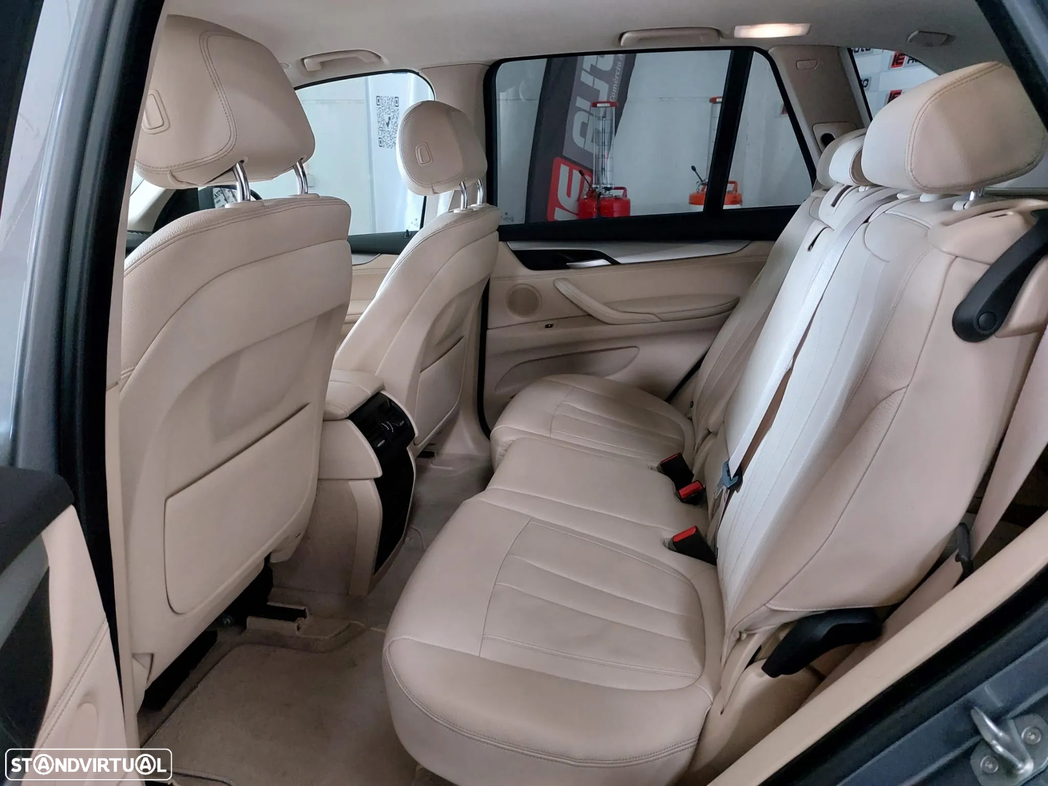 BMW X5 25 d sDrive Comfort 7L - 12