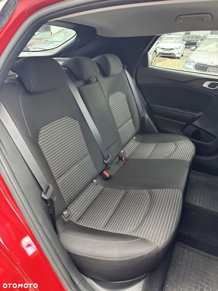 Kia XCeed 1.5 T-GDI M - 28
