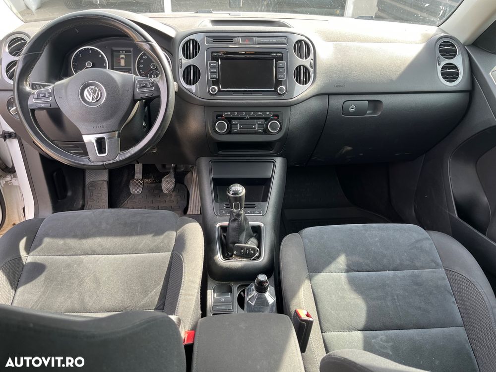 Volkswagen Tiguan - 5