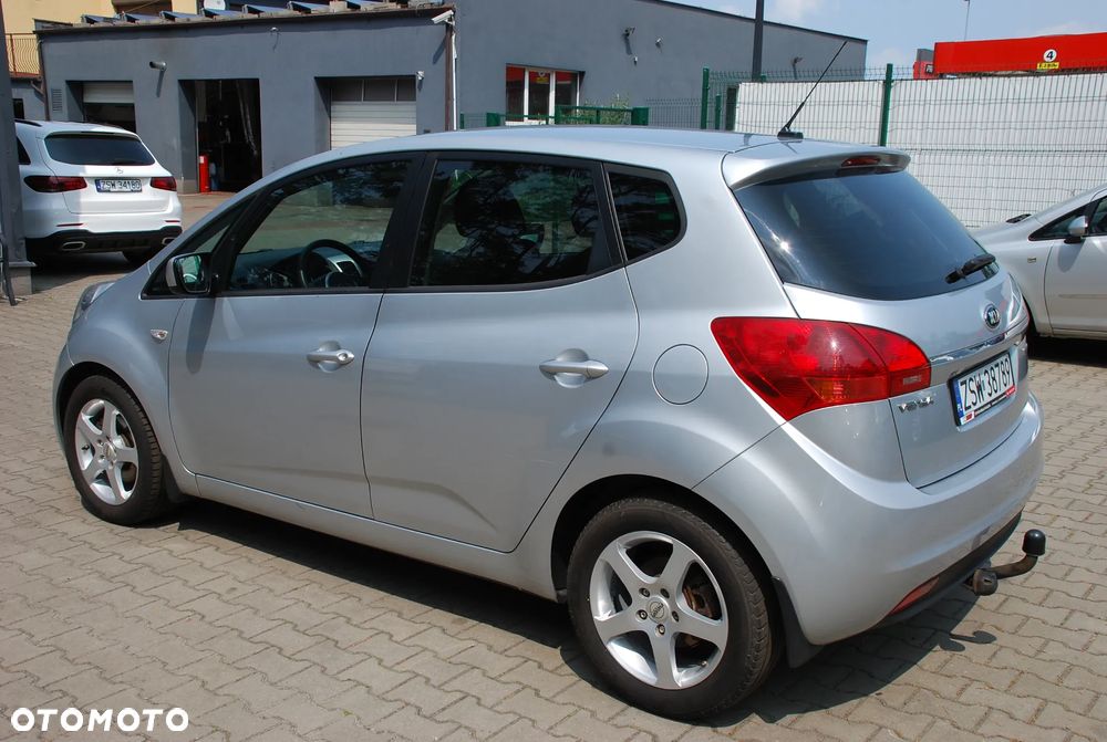 Kia Venga 1.4 CVVT Business Line - 14