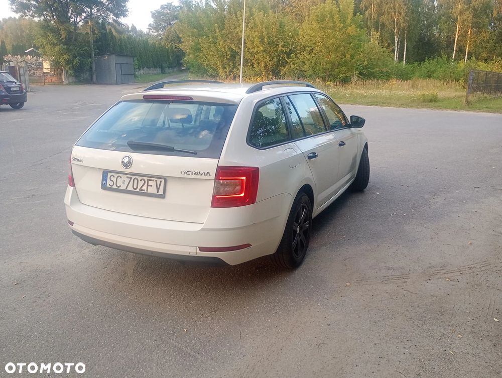 Skoda Octavia 1.6 TDI Active - 14