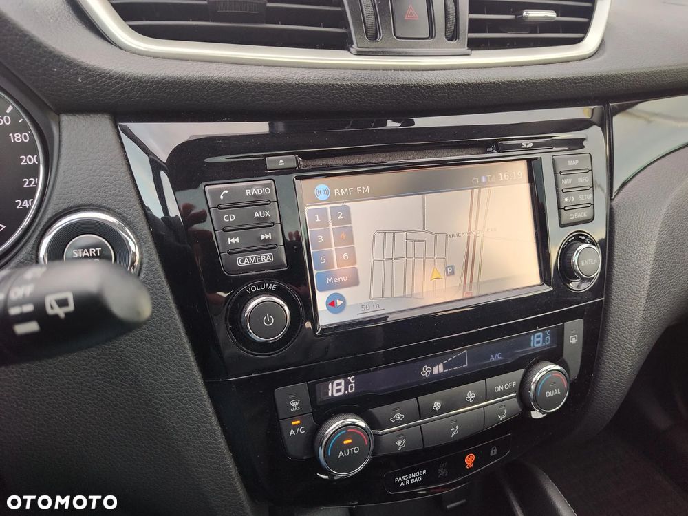 Nissan Qashqai 1.2 DIG-T N-Connecta - 20