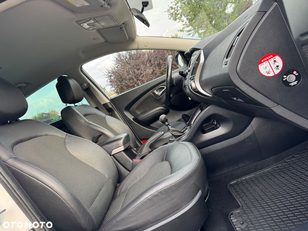 Hyundai ix35 2.0 CRDi Premium 4WD - 23
