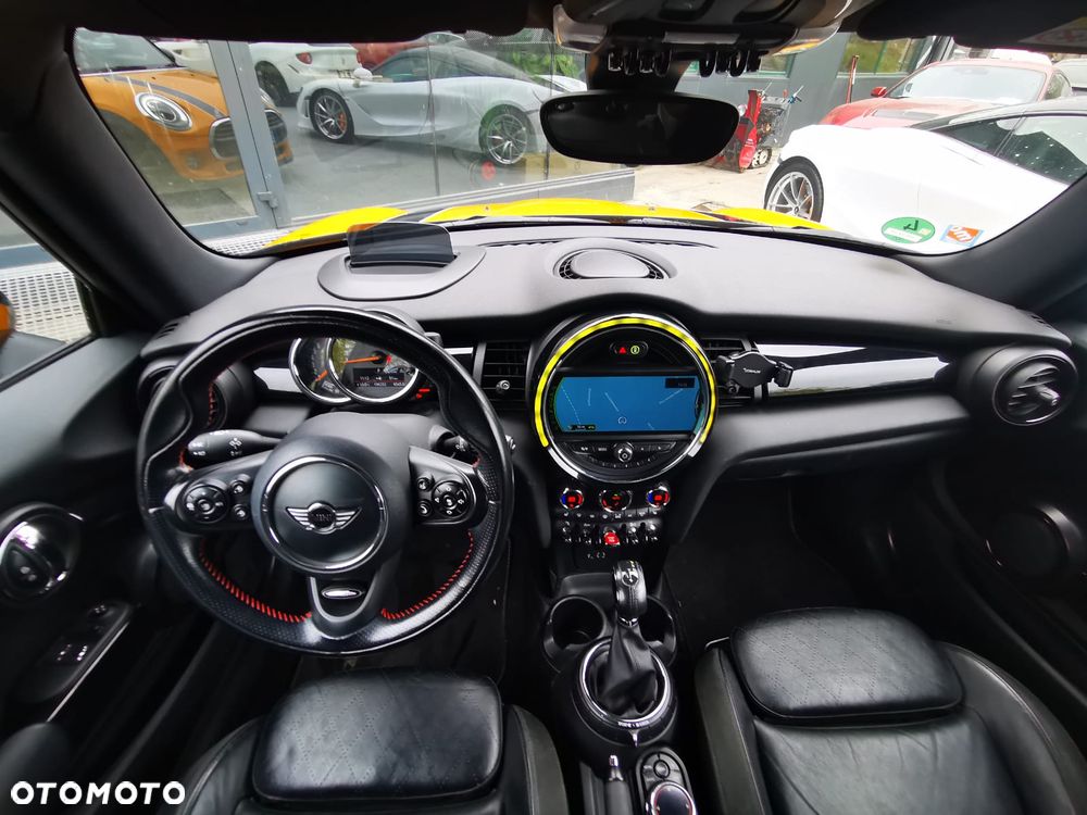 MINI Cooper Standard - 8