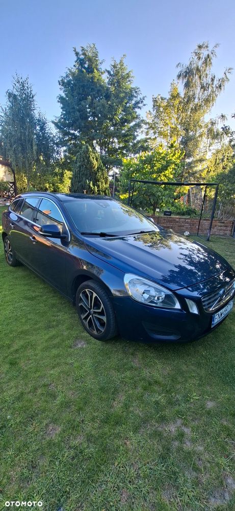 Volvo V60 D2 Momentum - 3