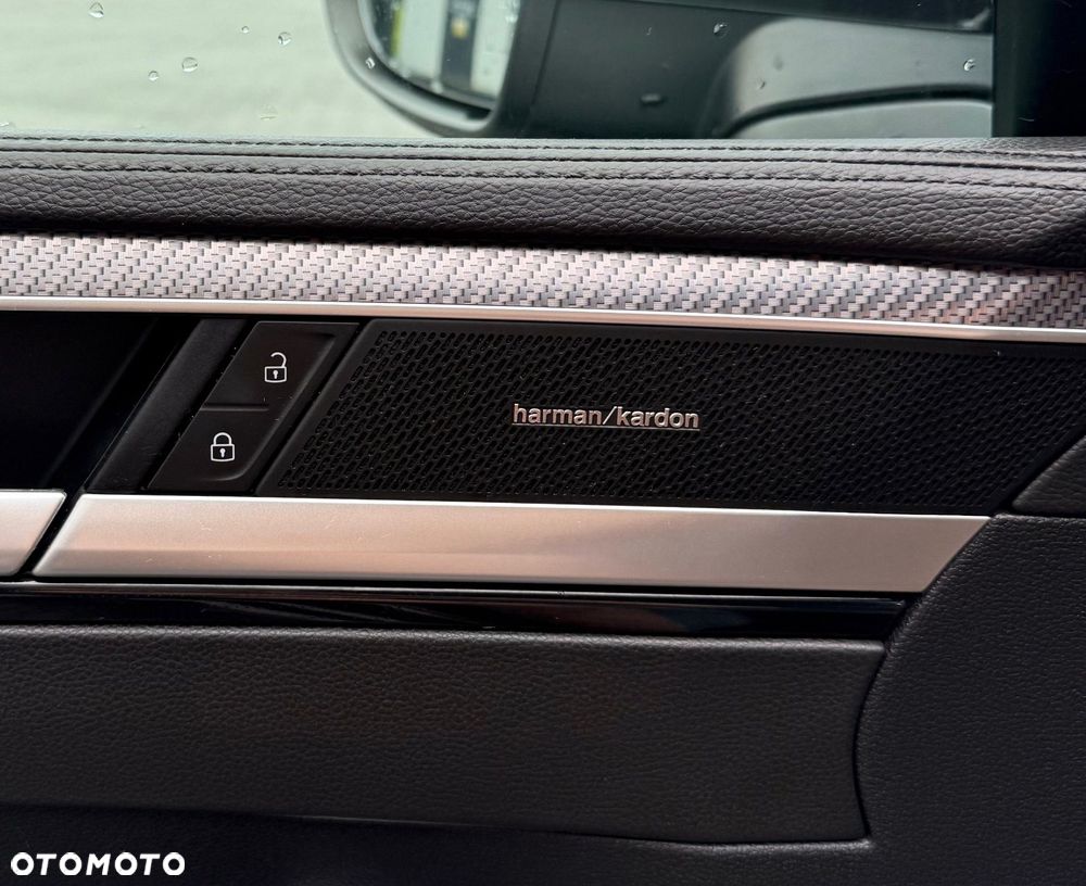Volkswagen Arteon 2.0 TDI R-Line DSG - 22