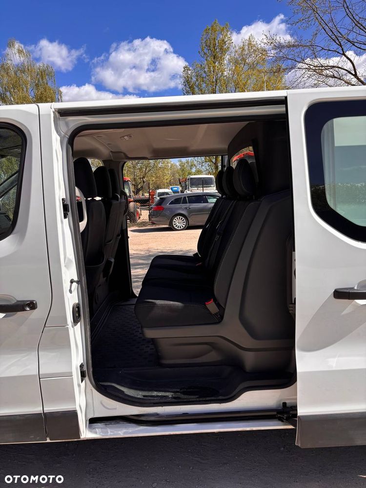 Renault Trafic (6 Osobowy) - 31