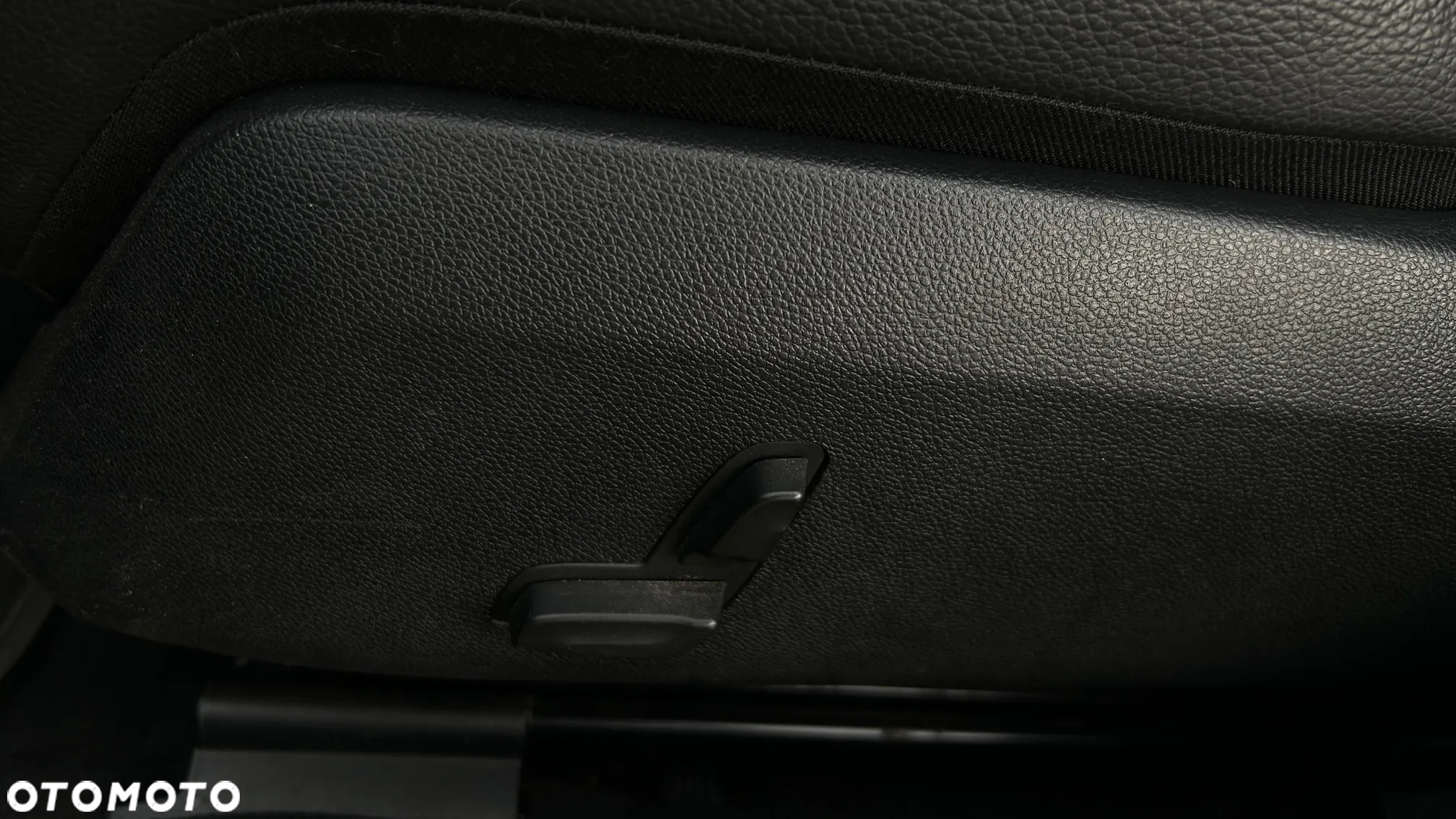 Mercedes-Benz Klasa E 220 BlueTEC 4-Matic Elegance - 25