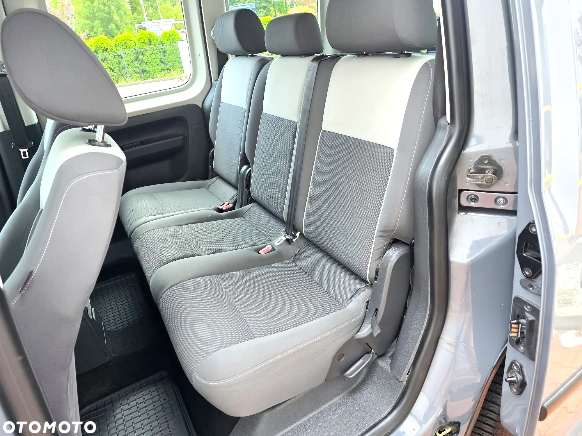Volkswagen Caddy 1.6 TDI Comfortline - 12