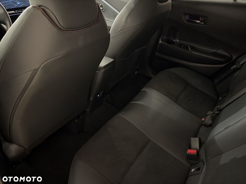 Toyota C-HR - 12
