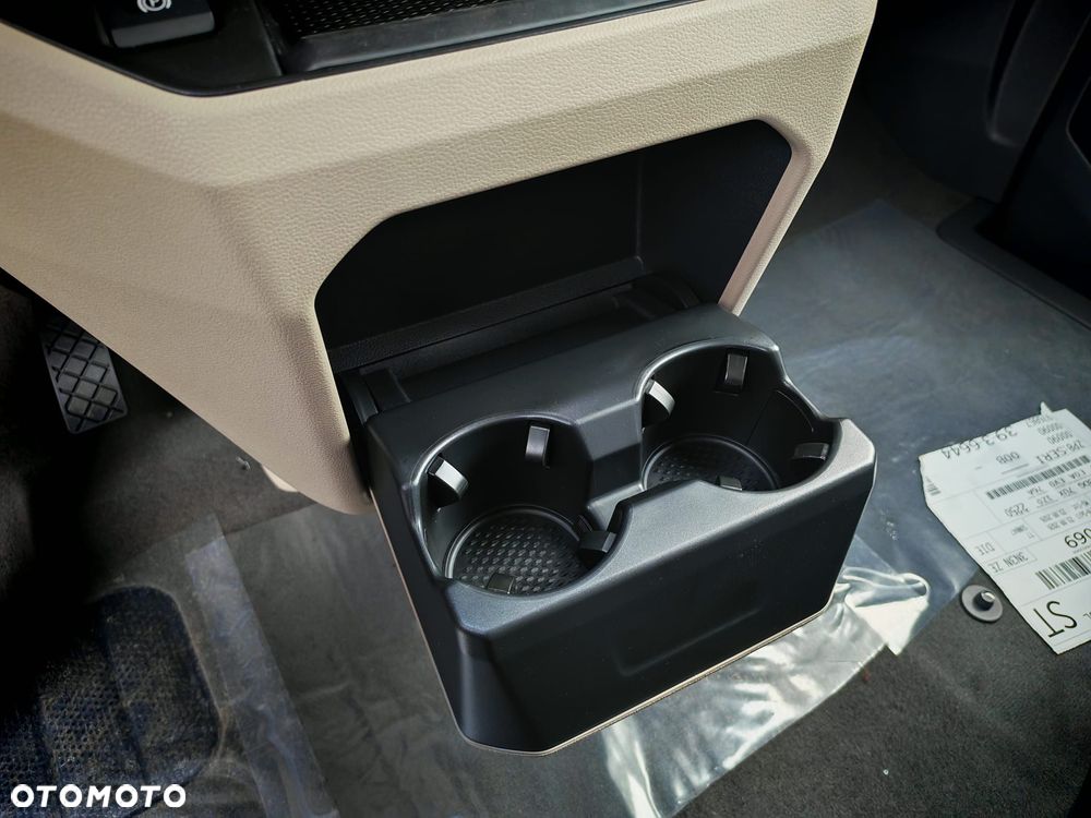 Volkswagen Multivan 2.0 TDI L2 DSG - 27