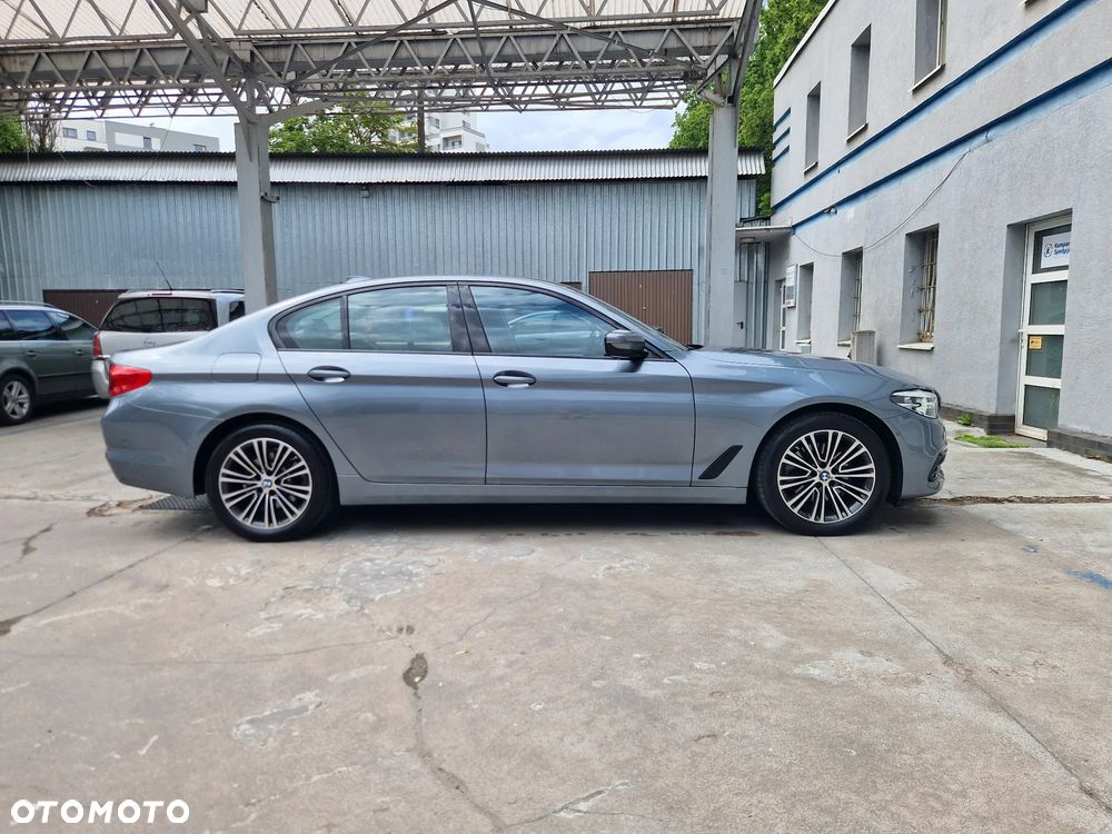 BMW Seria 5 520d xDrive MHEV Sport Line sport - 1