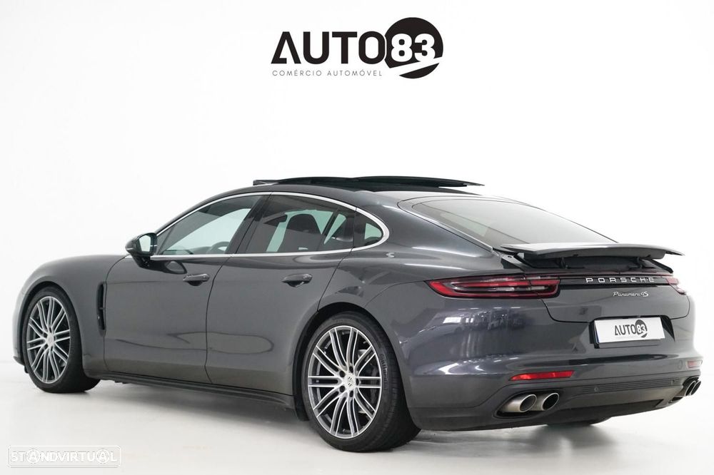 Porsche Panamera 4 S - 3