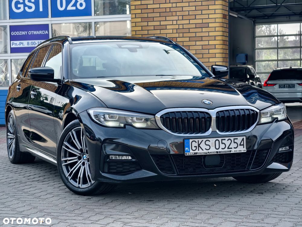 BMW Seria 3 320d xDrive M Sport Shadow - 17
