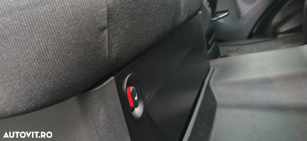 Ford Transit Custom 330 L2H2 VA Trend - 17