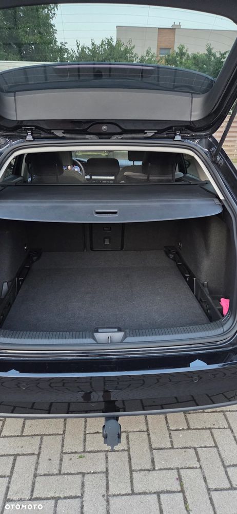 Volkswagen Golf 1.5 eTSI mHEV Life DSG - 6