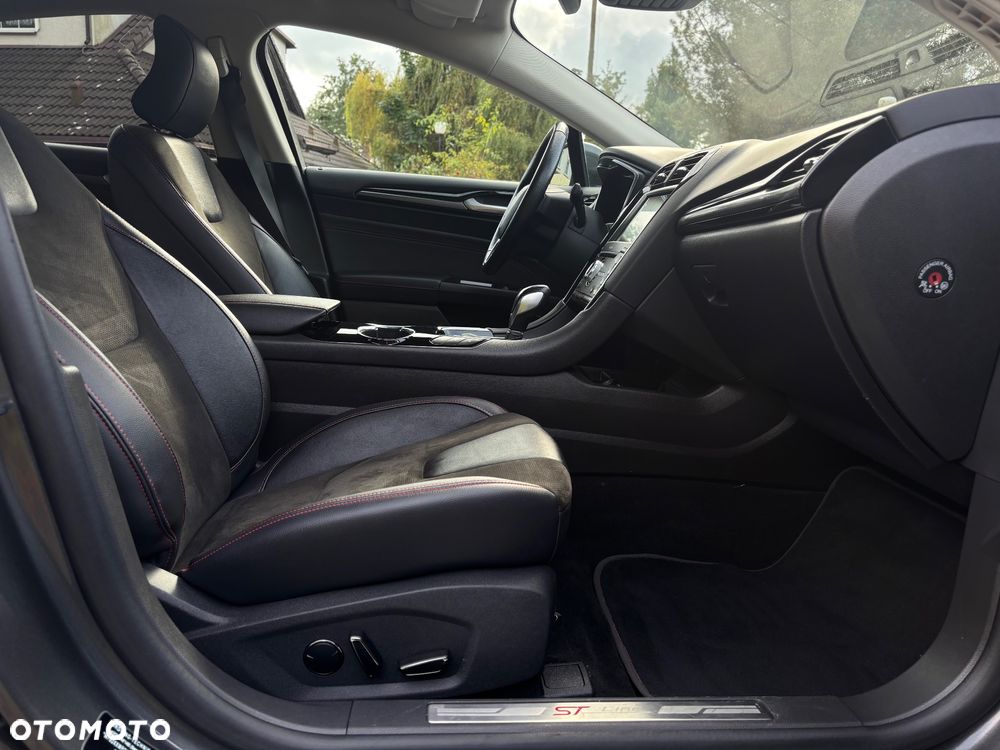 Ford Mondeo 2.0 Hybrid ST-Line X - 23