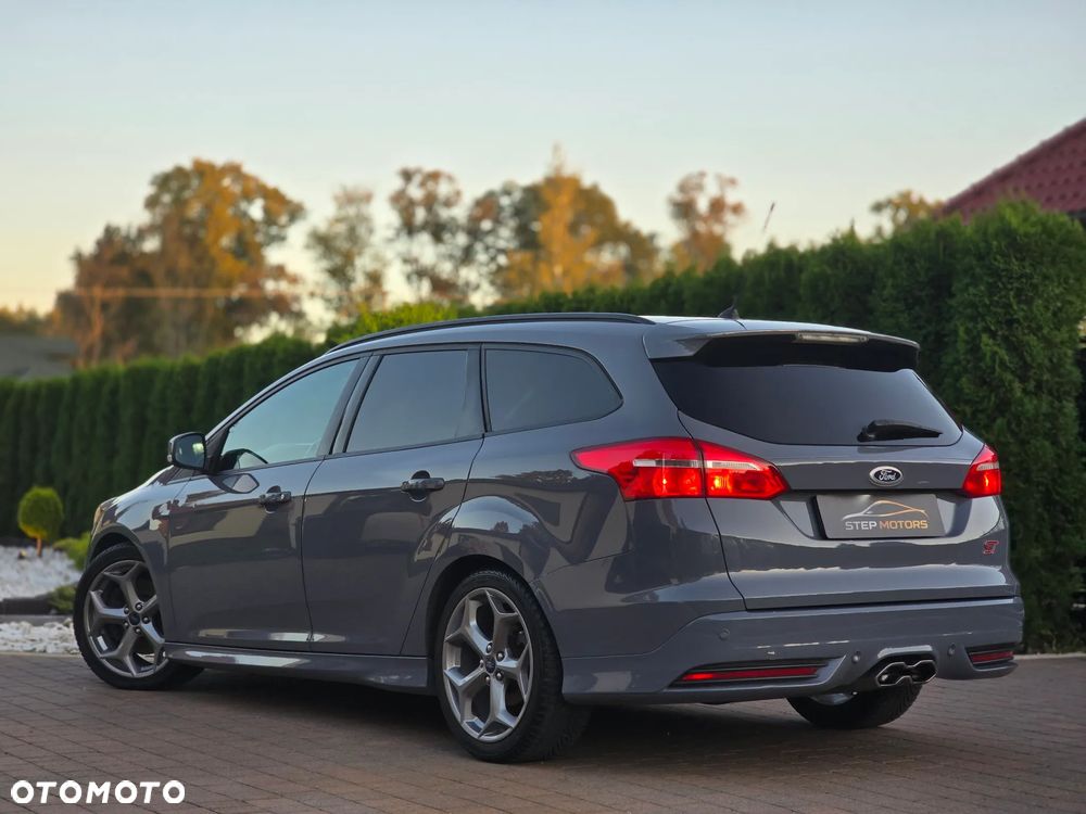Ford Focus 2.0 TDCi ST-2 - 3