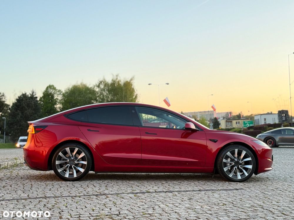Tesla Model 3 - 9