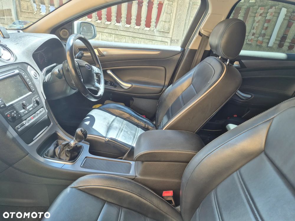 Ford Mondeo 2014 photo 5