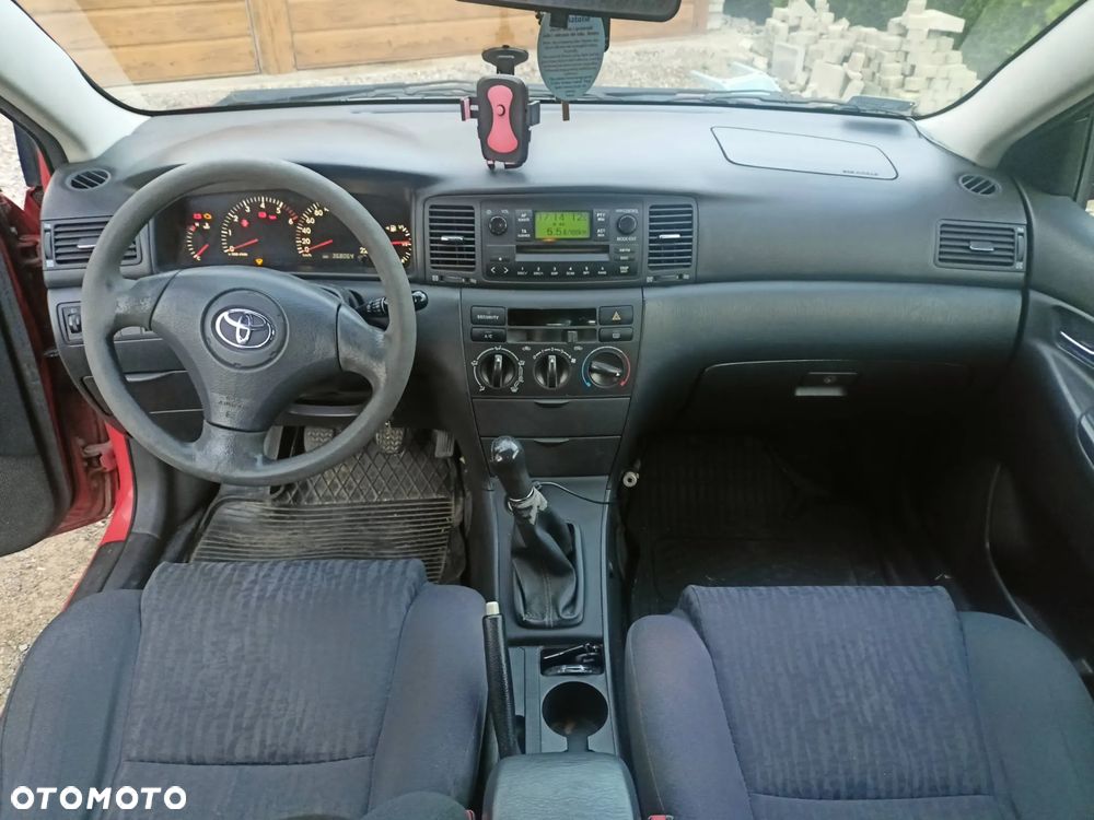 Toyota Corolla 2.0 D-4D Sol - 27