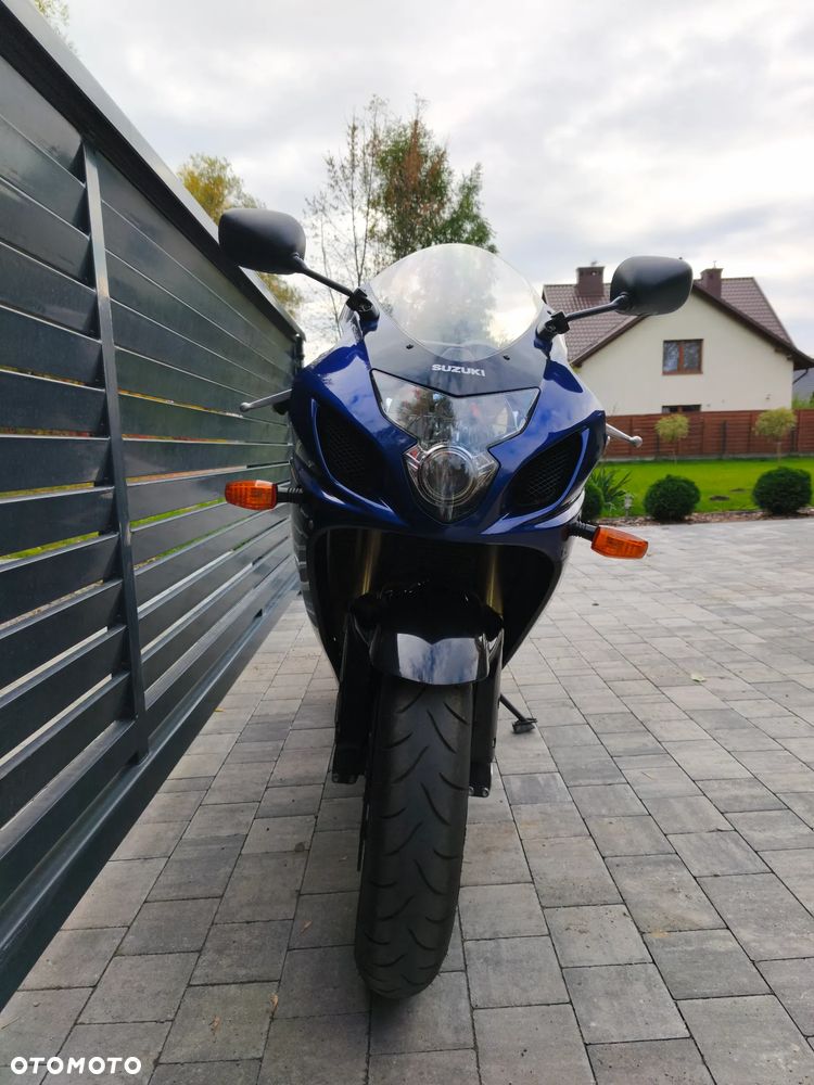 Suzuki GSX-R - 22