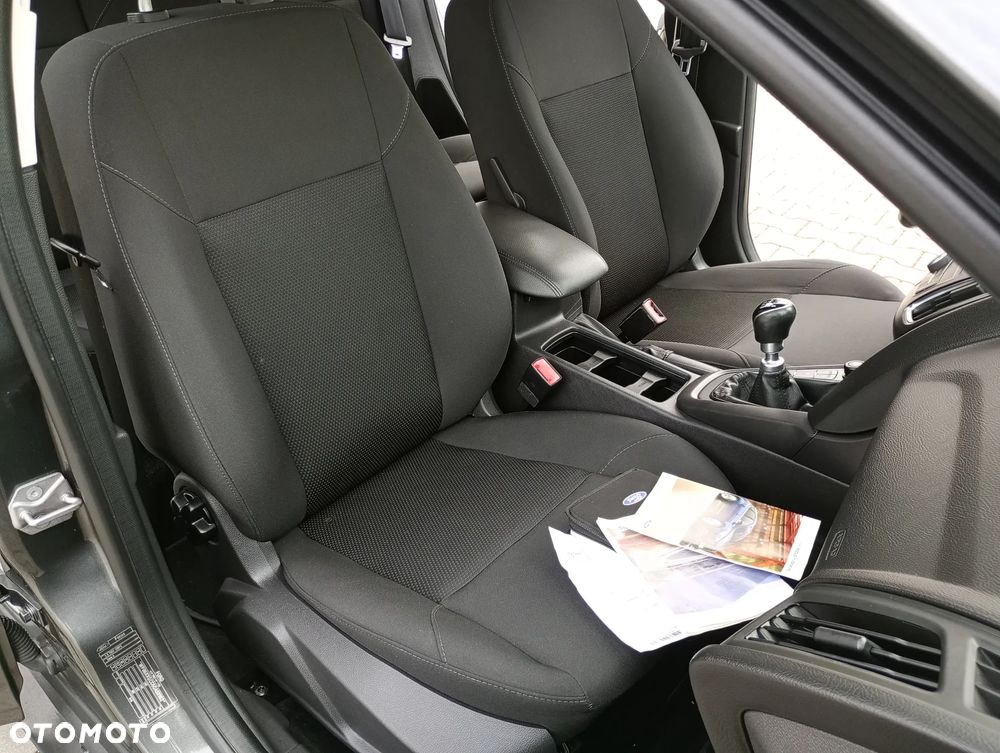 Ford Focus 1.5 EcoBlue Start-Stopp-System TITANIUM - 22
