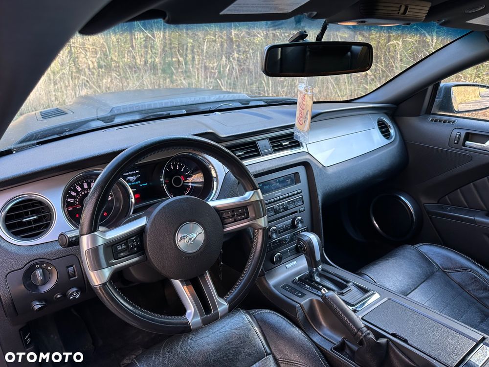 Ford Mustang 3.7 V6 Premium - 11