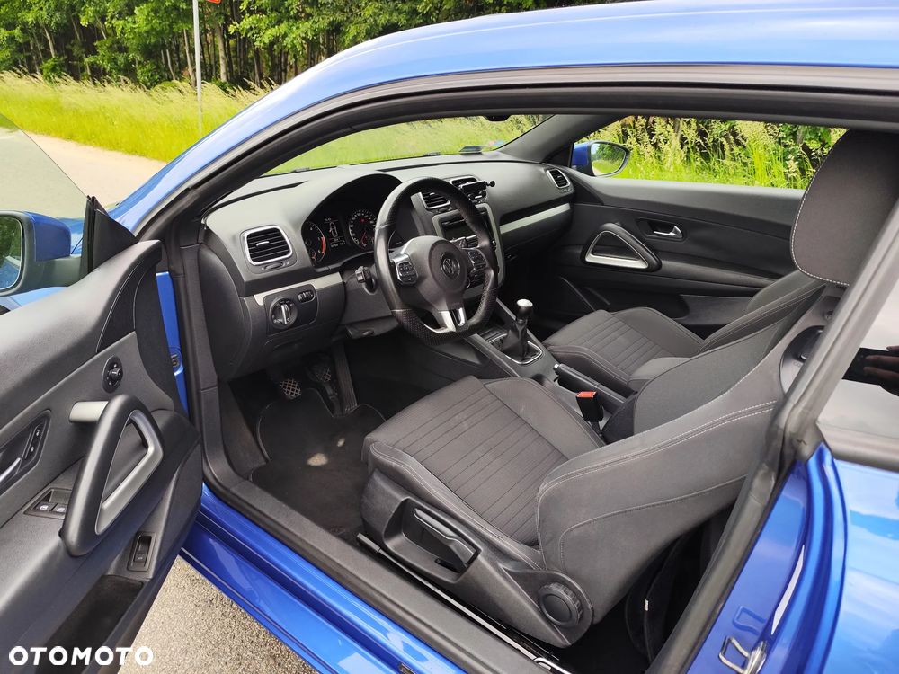 Volkswagen Scirocco 2.0 TDI - 11
