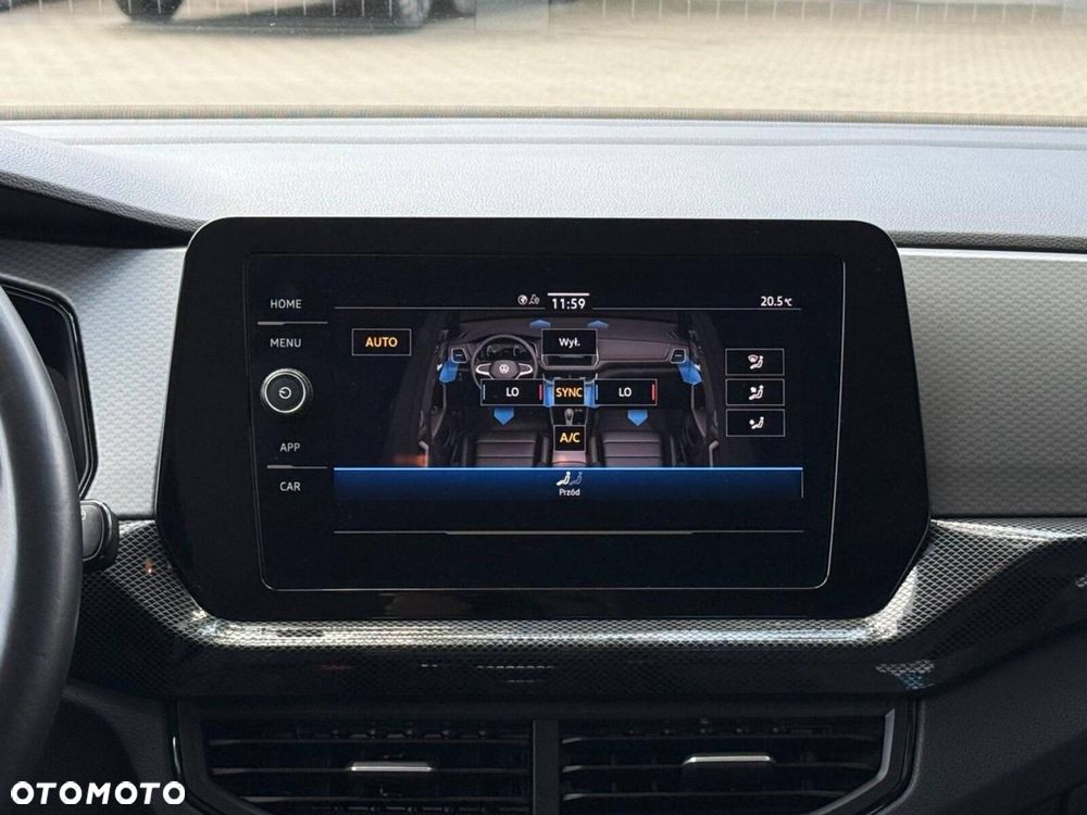 Volkswagen T-Cross - 16