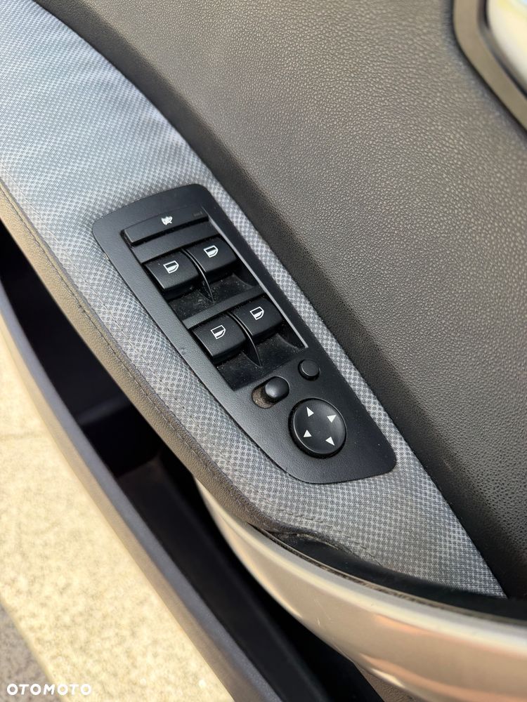 BMW Seria 1 120i - 17