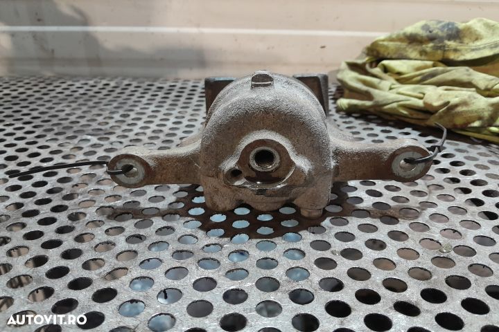 Etrier fata stanga Ford Fiesta 6 [2008 - 2013] Hatchback 3-usi 1.25 M - 4