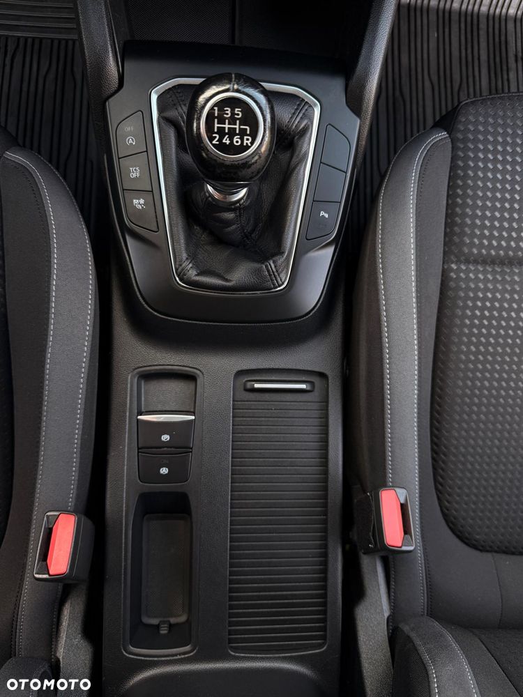 Ford Focus 1.0 EcoBoost Trend Edition Business - 34