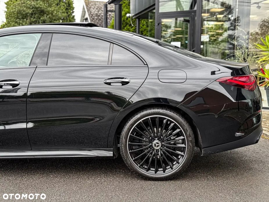Mercedes-Benz CLA 220 4-Matic AMG Line 7G-DCT - 6