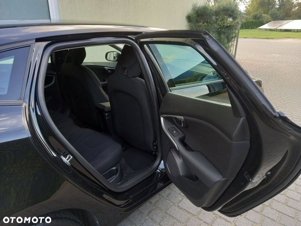 Volvo V40 D2 Kinetic - 25