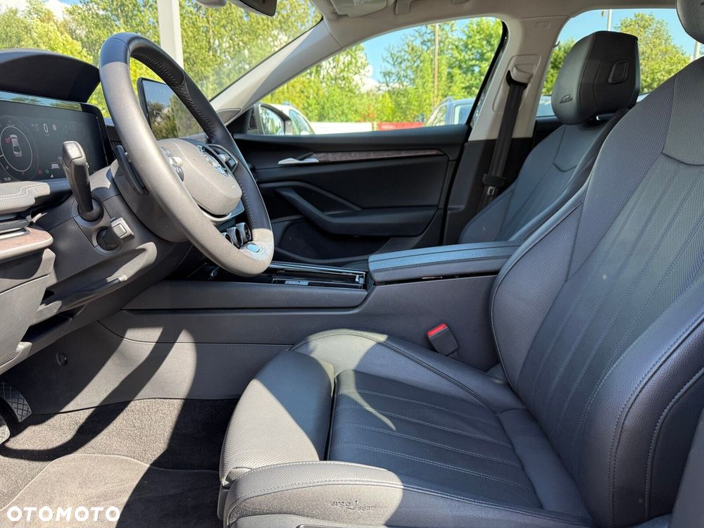 Skoda Superb 2.0 TDI SCR 4x4 L&K DSG - 20