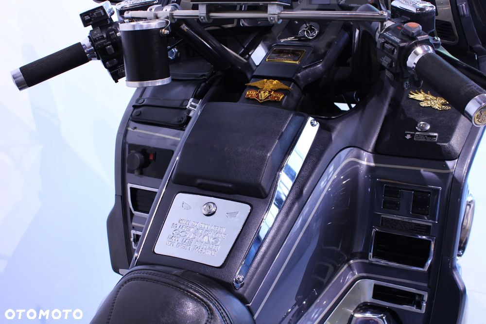 Honda GL - 16