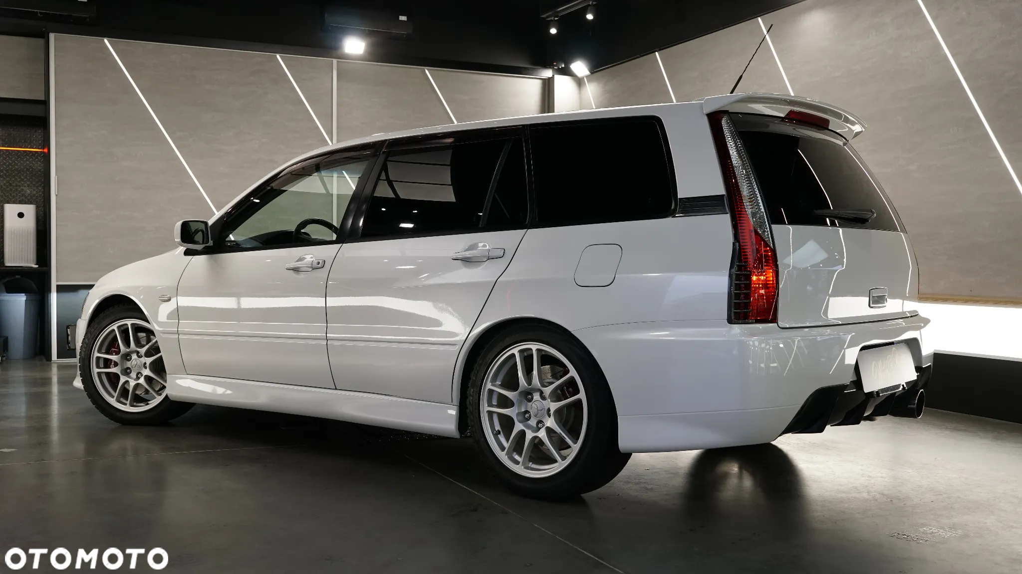 Mitsubishi Lancer Evolution IX - 9