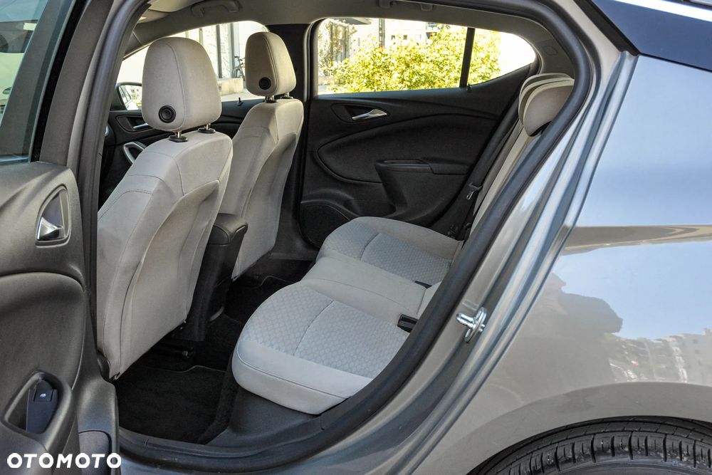 Opel Astra - 8