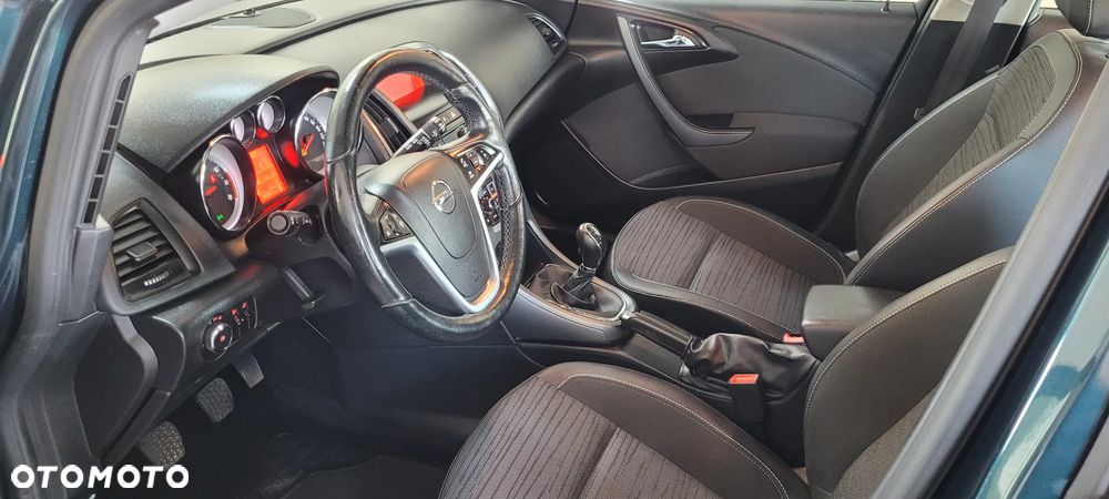 Opel Astra - 12