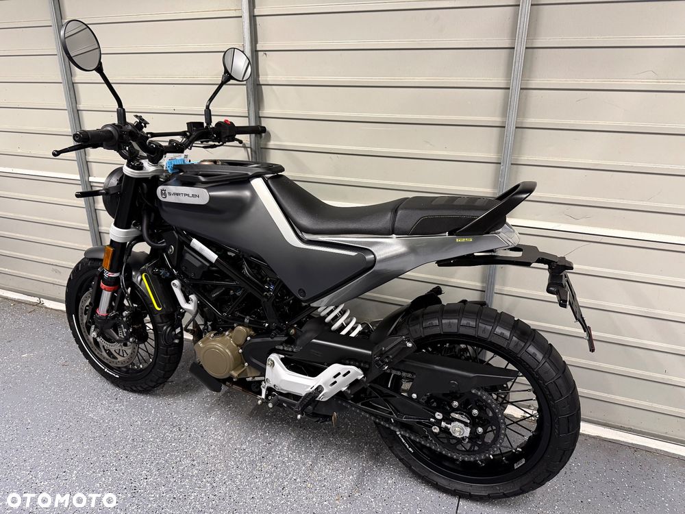 Husqvarna Svartpilen - 15