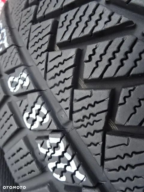 235/60/R18 107V XL CONTINENTAL WINTER CONTACT TS850P - 9