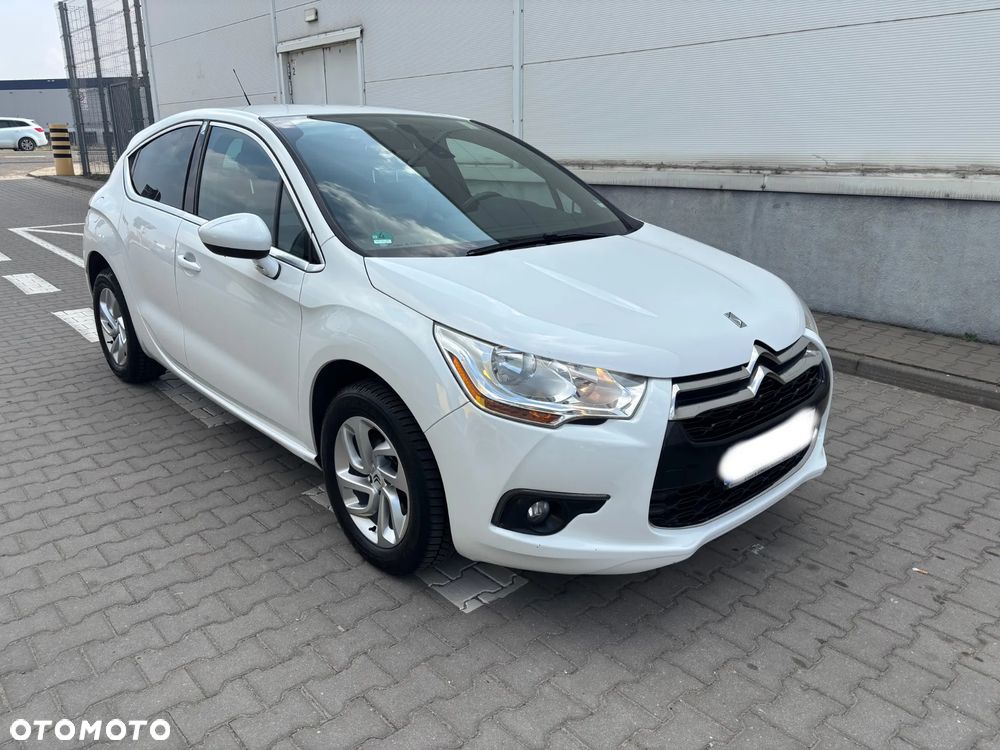 Citroën DS4 e-HDi 115 SoChic - 7