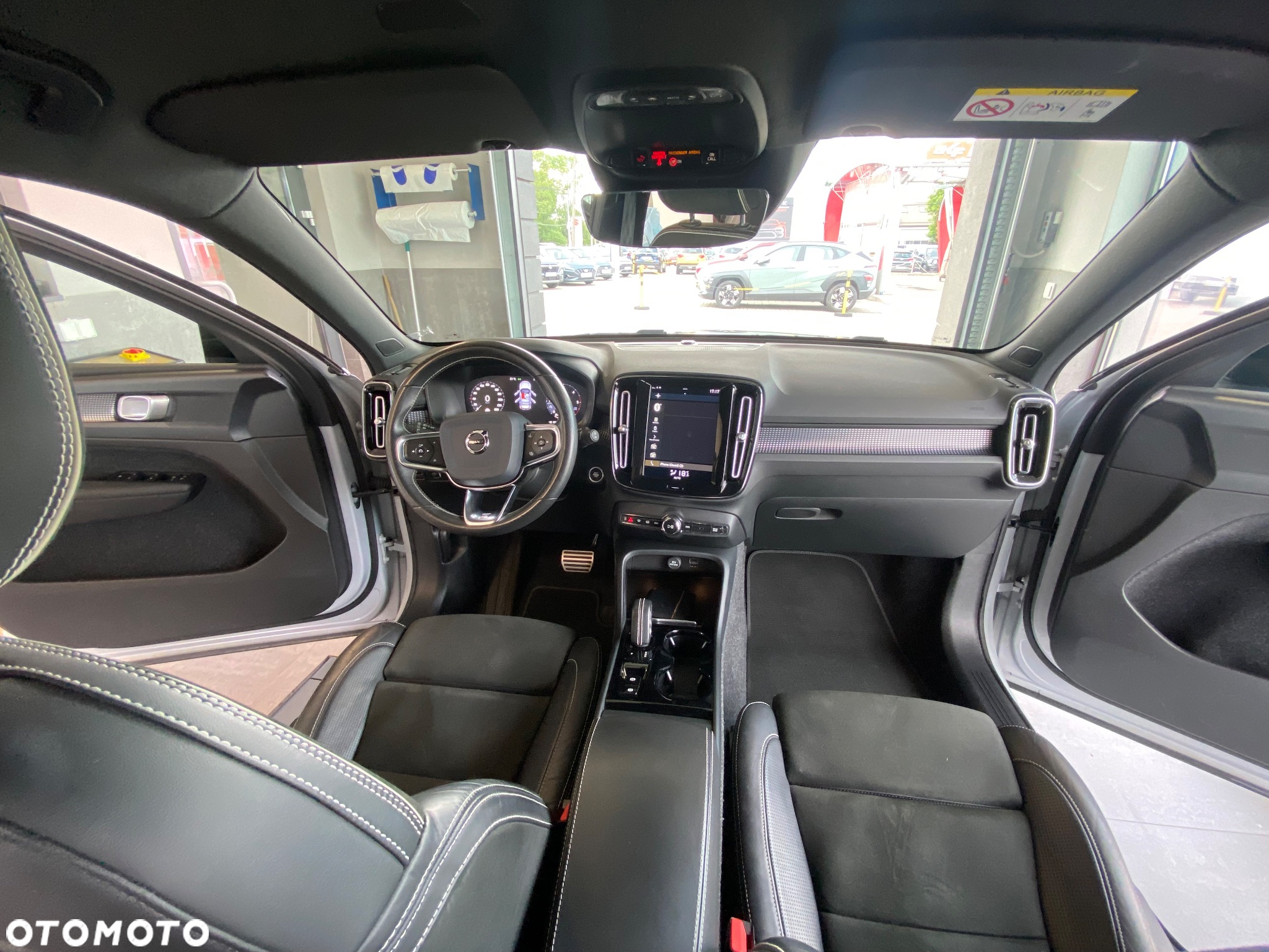 Volvo XC 40 D3 Geartronic R-Design - 17